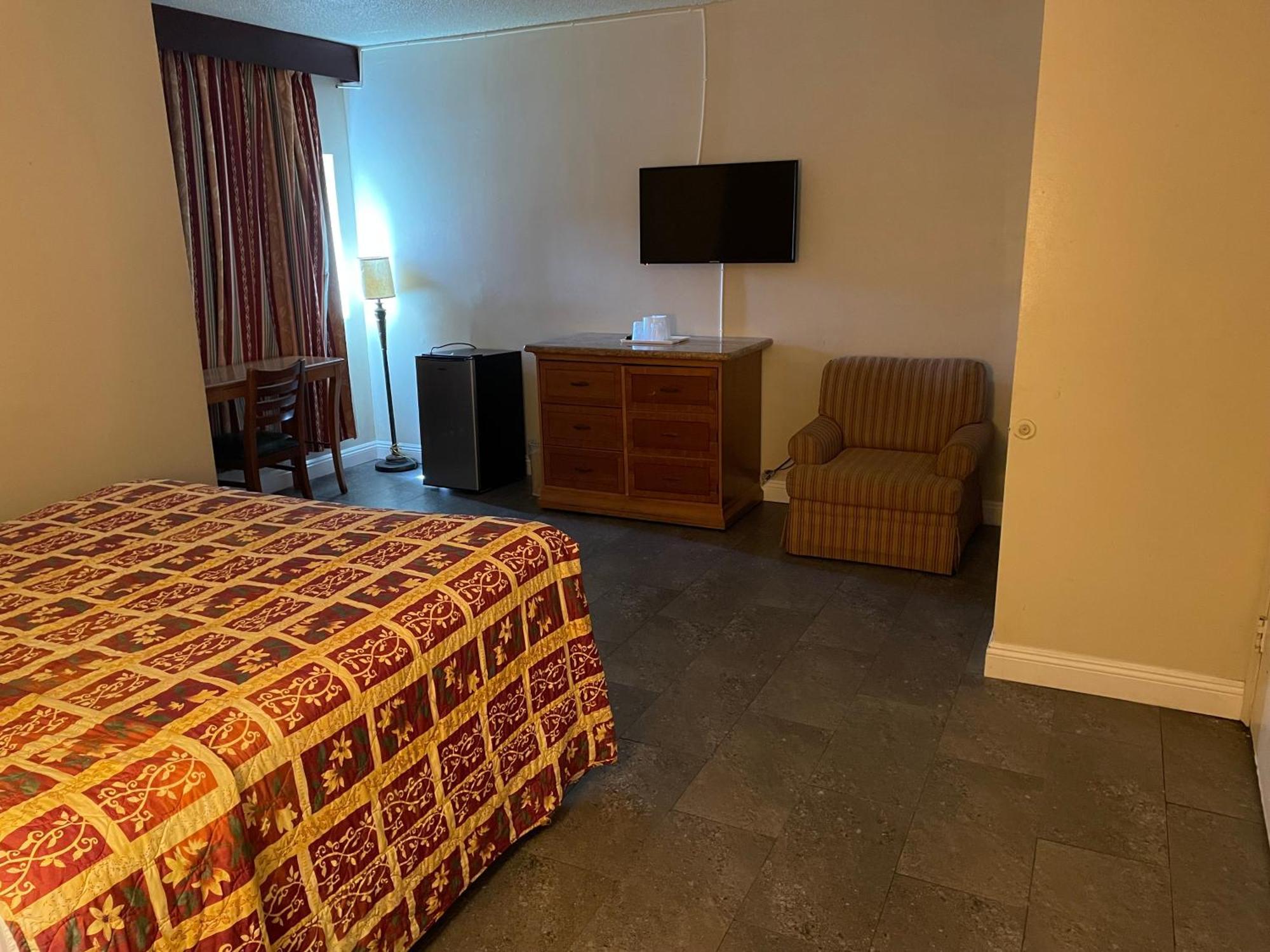 Grand Inn Фуллертон Экстерьер фото