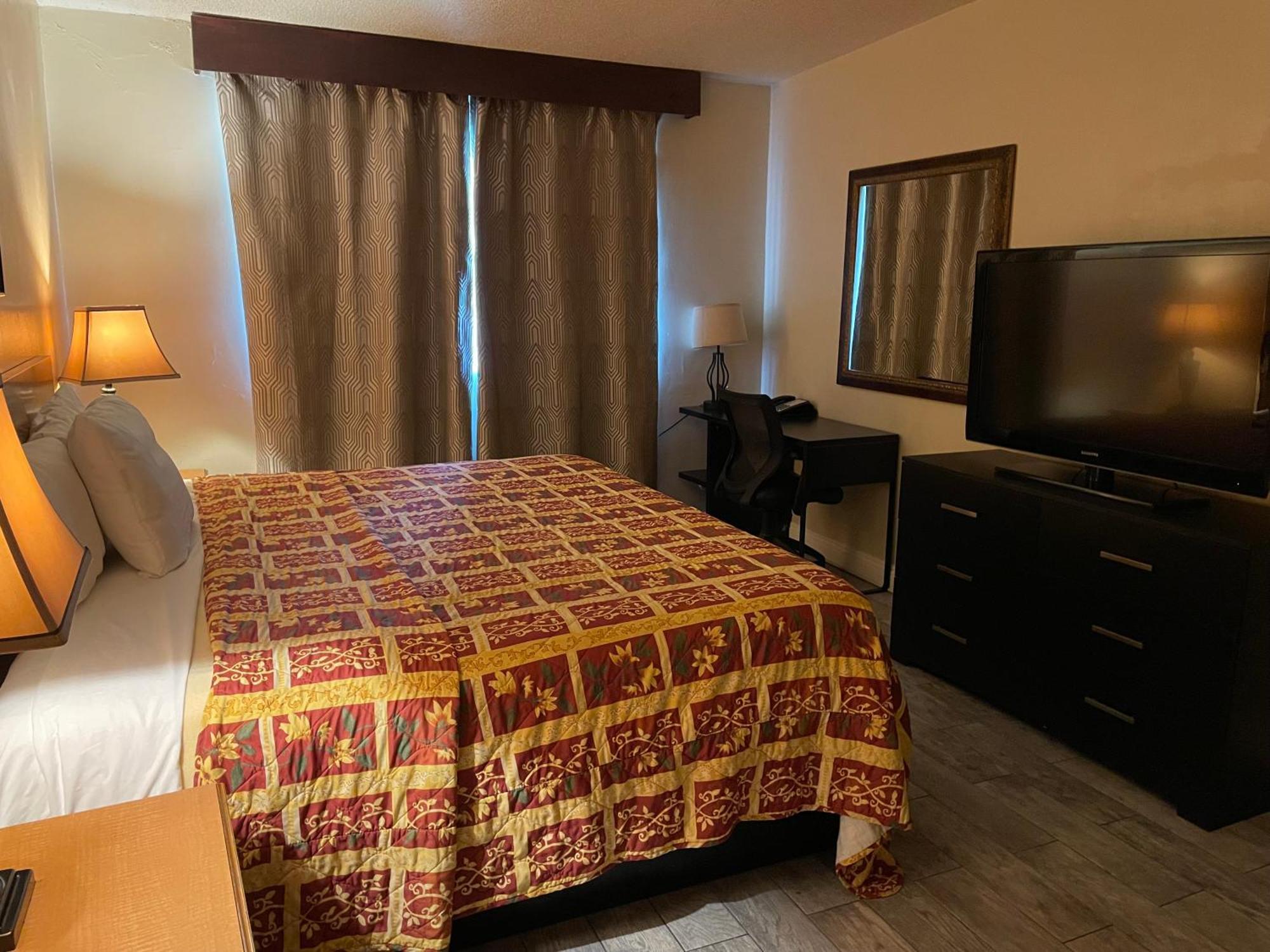 Grand Inn Фуллертон Экстерьер фото