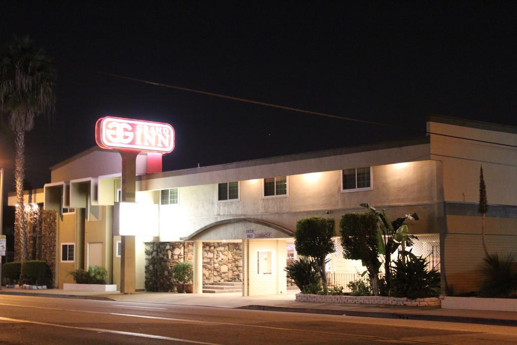 Grand Inn Фуллертон Экстерьер фото